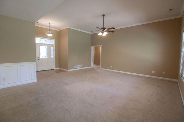 5305 CHAMOIS DR, Columbia, MO 65203