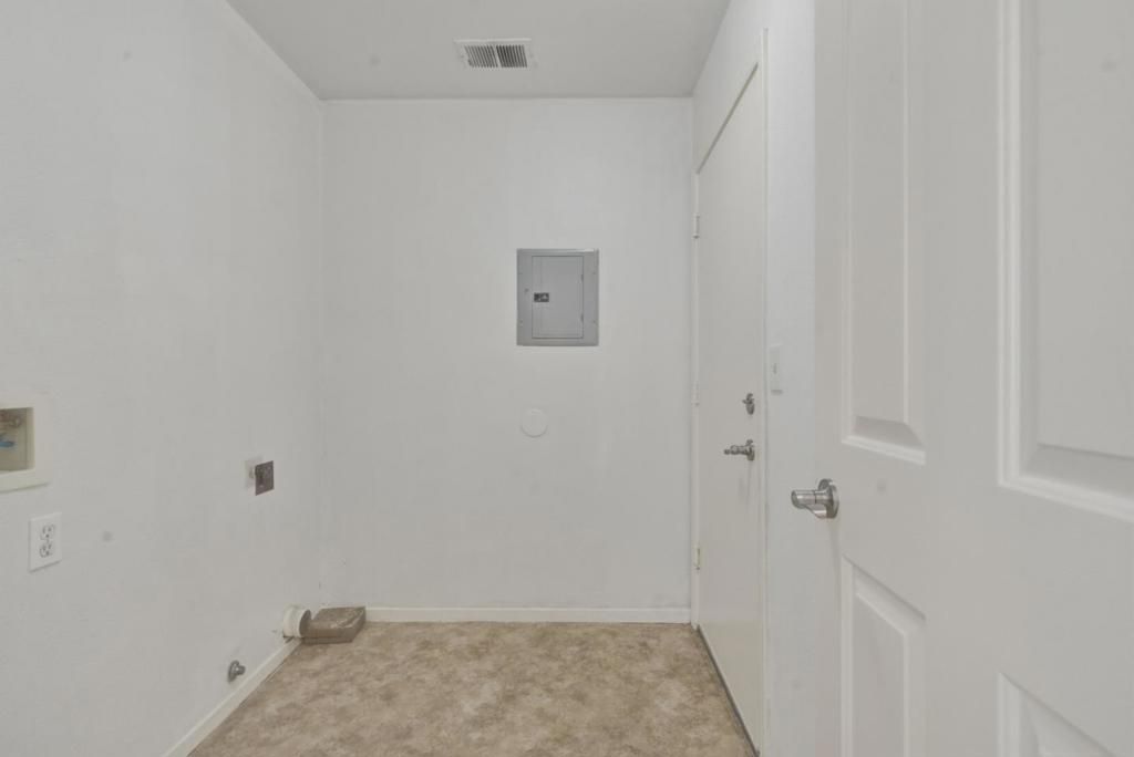 Image 13 of property listing at 2151 Glarner Street, Hollister, CA 95023