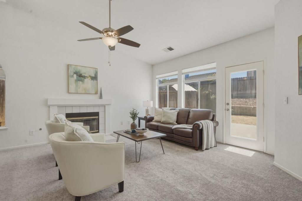 Image 16 of property listing at 2151 Glarner Street, Hollister, CA 95023