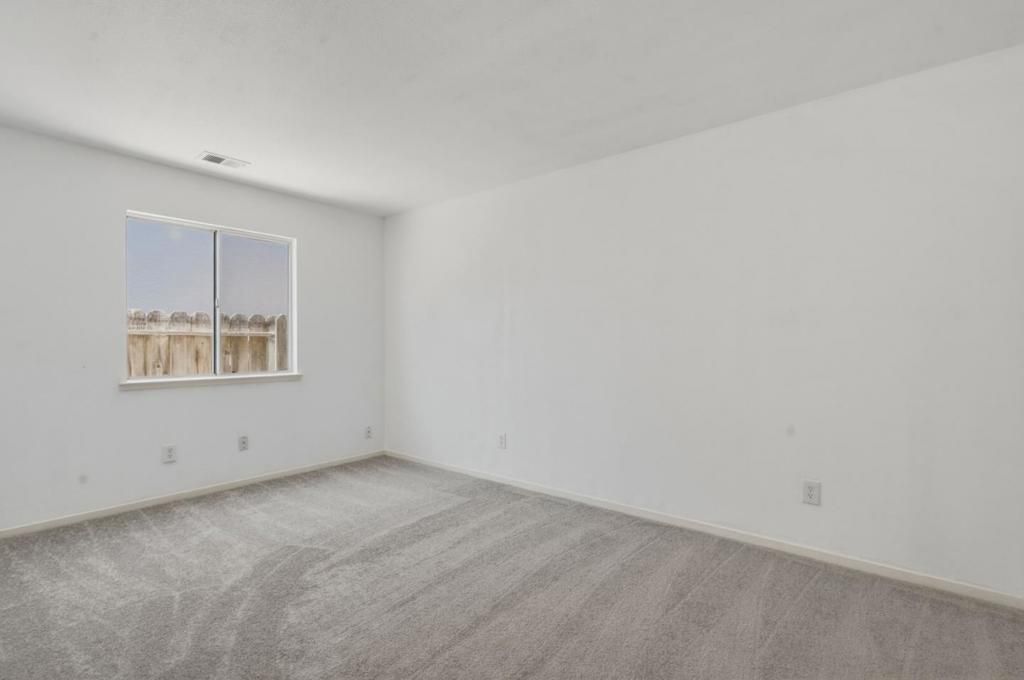 Image 27 of property listing at 2151 Glarner Street, Hollister, CA 95023