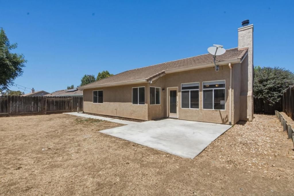 Image 32 of property listing at 2151 Glarner Street, Hollister, CA 95023