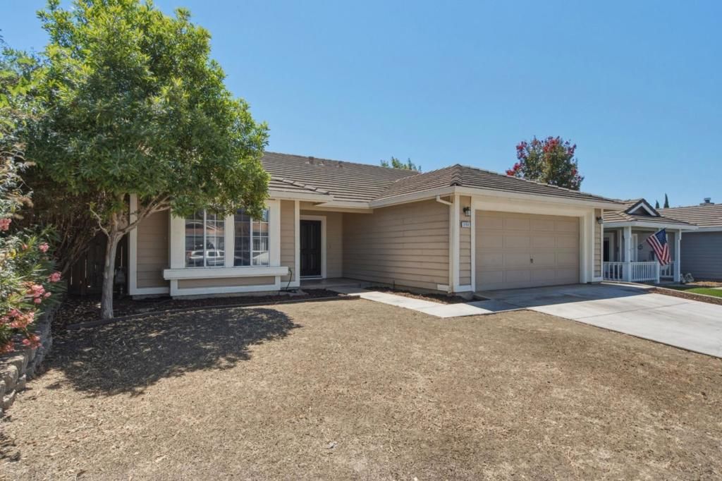 Image 6 of property listing at 2151 Glarner Street, Hollister, CA 95023