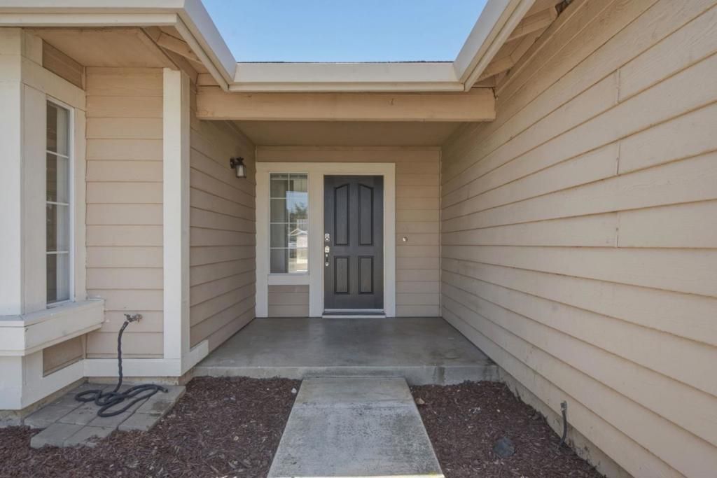 Image 9 of property listing at 2151 Glarner Street, Hollister, CA 95023