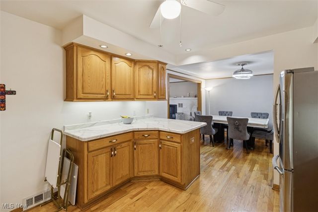 25918 Highland Road, Richmond Heights, OH 44143