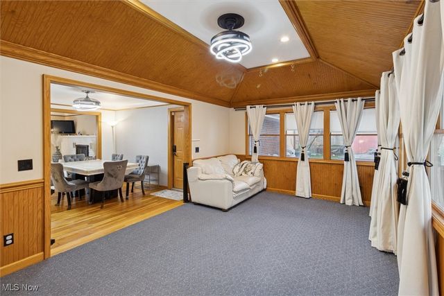 25918 Highland Road, Richmond Heights, OH 44143