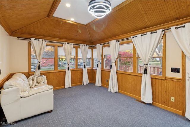 25918 Highland Road, Richmond Heights, OH 44143