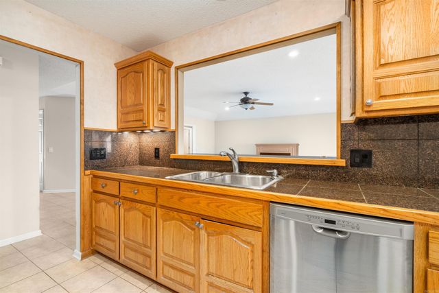 2 Quieto Place, Hot Springs Village, AR 71909