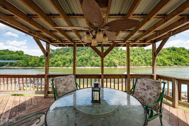 248 Lakeview Drive, Bluff City, TN 37618