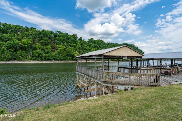 248 Lakeview Drive, Bluff City, TN 37618