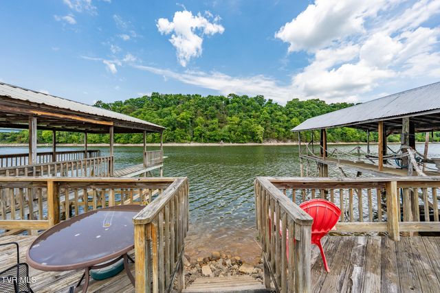 248 Lakeview Drive, Bluff City, TN 37618
