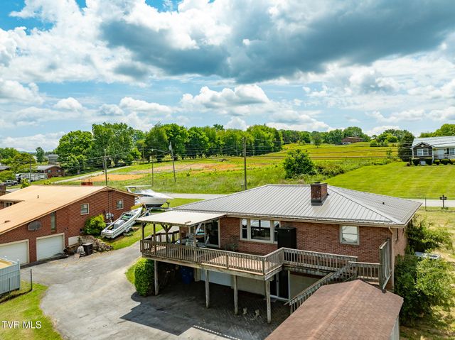 248 Lakeview Drive, Bluff City, TN 37618