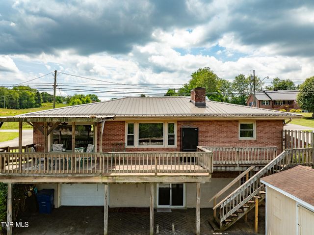 248 Lakeview Drive, Bluff City, TN 37618