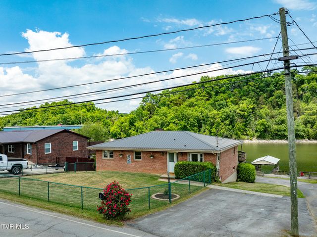 248 Lakeview Drive, Bluff City, TN 37618