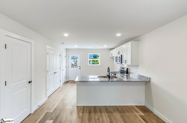 119-121 Cannon Street, Woodruff, SC 29388