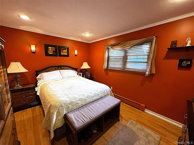 1 Heston Road, Shirley, NY 11967