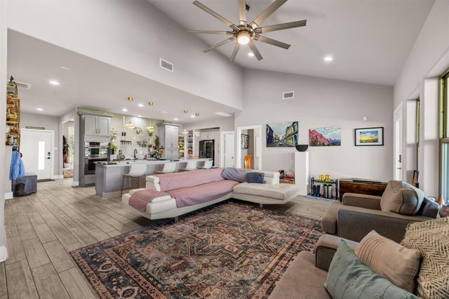 4425 Fuqua Street, Houston, TX 77048