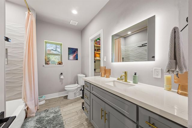 4425 Fuqua Street, Houston, TX 77048