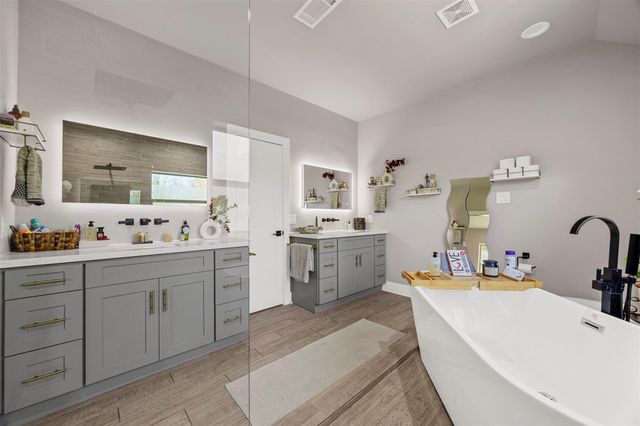 4425 Fuqua Street, Houston, TX 77048