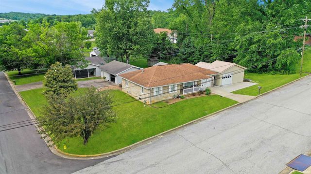 2208 Franklin Street, Tell City, IN 47586