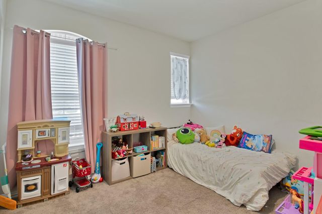 621 Ridgeback Trail, Fort Worth, TX 76052