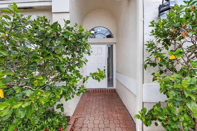 23256 Alora Drive, Boca Raton, FL 33433