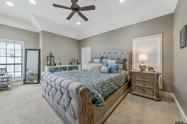 1205 Parkview Dr, Tyler, TX 75703