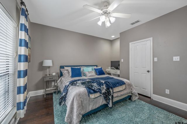 1205 Parkview Dr, Tyler, TX 75703