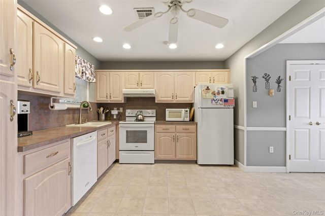 47 Forge Lane, Coram, NY 11727