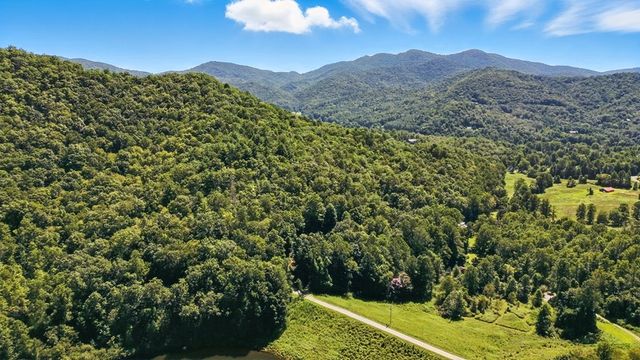 549 Travaden Trail, Hiawassee, GA 30546