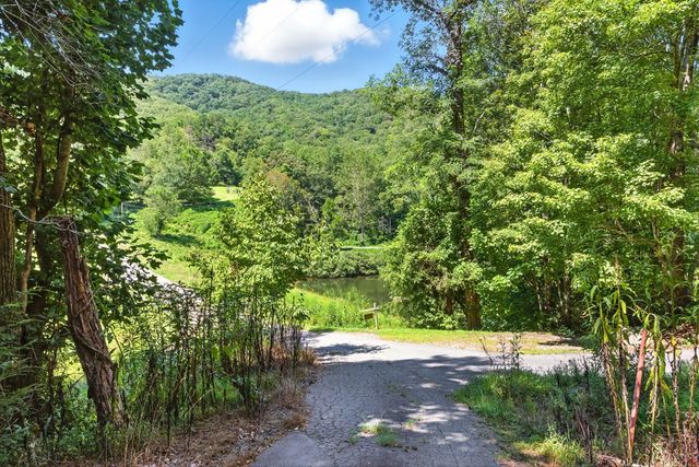 549 Travaden Trail, Hiawassee, GA 30546