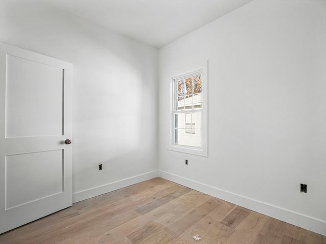 350 Windsor Street 2, Cambridge, MA 02141