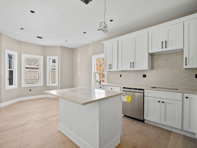350 Windsor Street 2, Cambridge, MA 02141