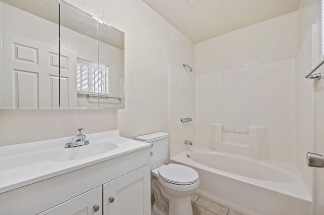 3323 E Tulare Street, Fresno, CA 93702