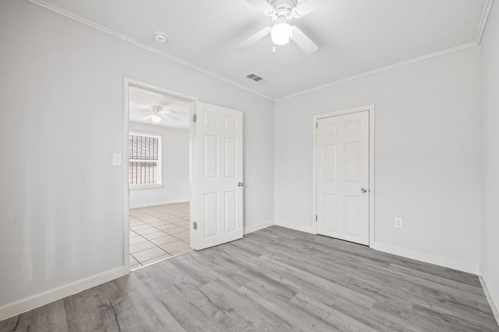 Image 20 of property listing at 3323 E Tulare Street, Fresno, CA 93702
