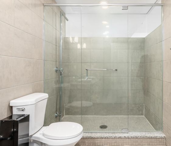 145 N High Street, 400, Columbus, OH 43215