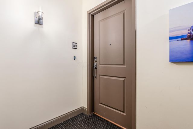 145 N High Street, 400, Columbus, OH 43215