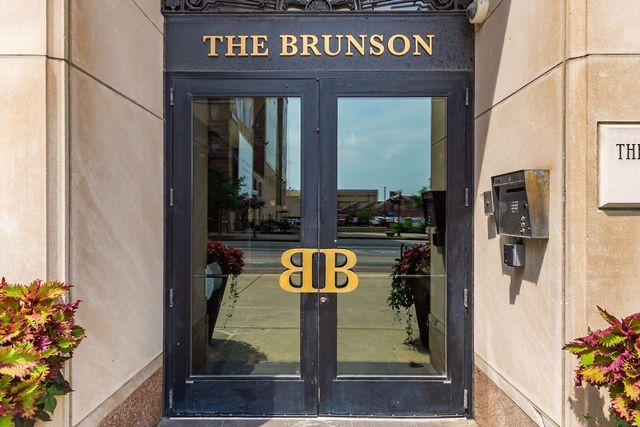 145 N High Street, 400, Columbus, OH 43215