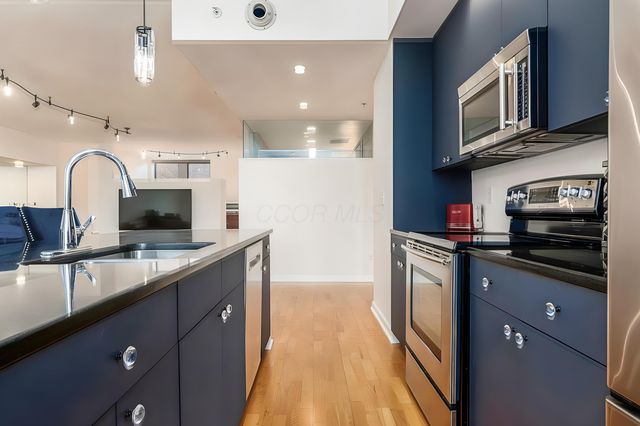 145 N High Street, 400, Columbus, OH 43215