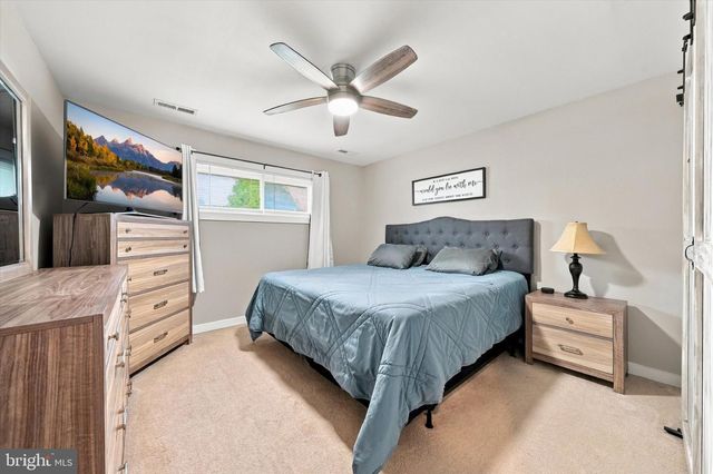 1515 OLD FARM RD, Wilmington, DE 19805