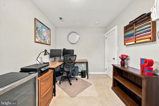 1515 OLD FARM RD, Wilmington, DE 19805