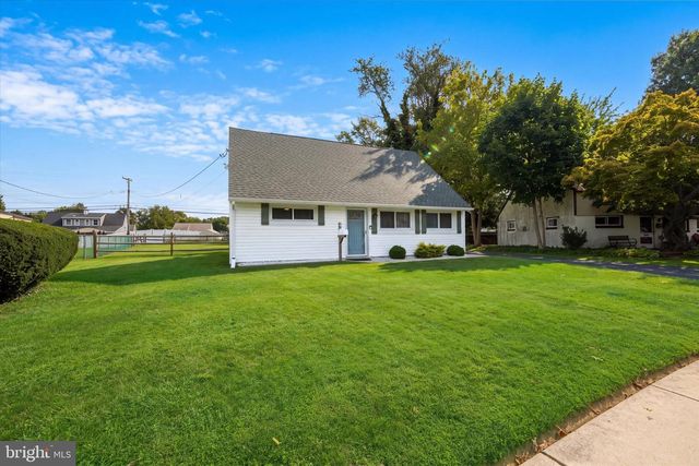 1515 OLD FARM RD, Wilmington, DE 19805