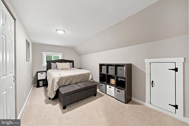 1515 OLD FARM RD, Wilmington, DE 19805