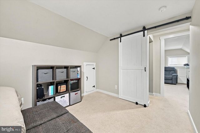 1515 OLD FARM RD, Wilmington, DE 19805