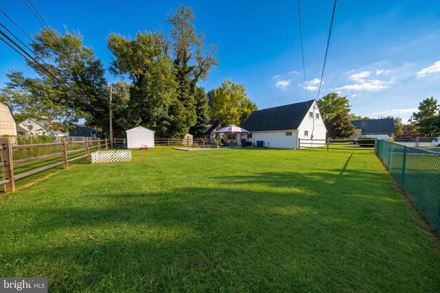 1515 OLD FARM RD, Wilmington, DE 19805