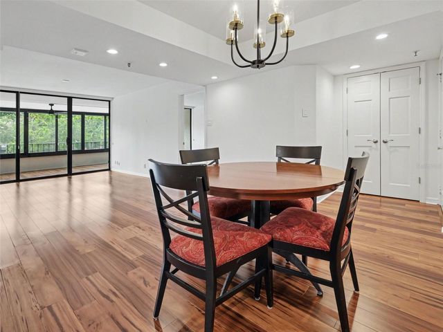 3211 W SWANN AVENUE 302, Tampa, FL 33609
