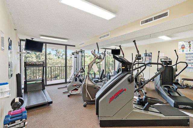 3211 W SWANN AVENUE 302, Tampa, FL 33609