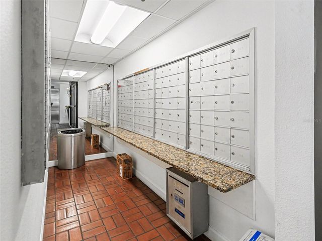 3211 W SWANN AVENUE 302, Tampa, FL 33609