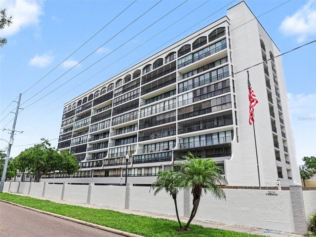 3211 W SWANN AVENUE 302, Tampa, FL 33609