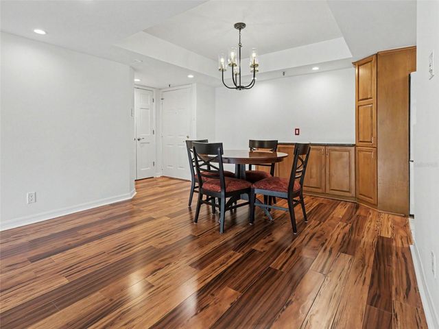 3211 W SWANN AVENUE 302, Tampa, FL 33609
