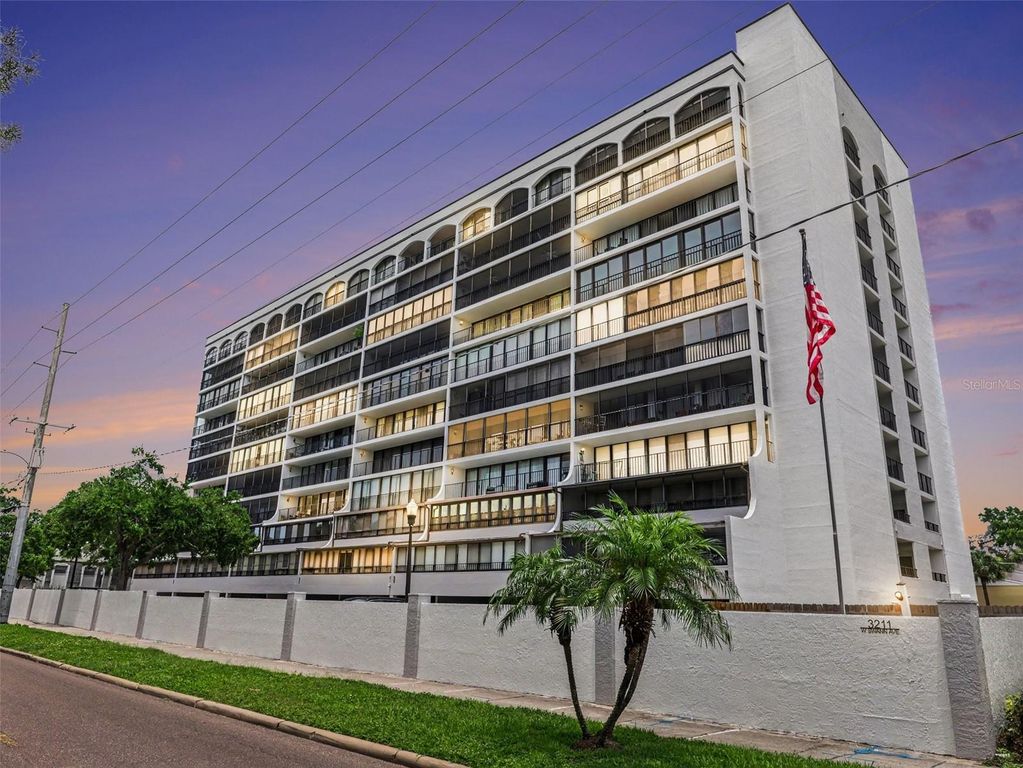 3211 W SWANN AVENUE 302, Tampa, FL 33609
